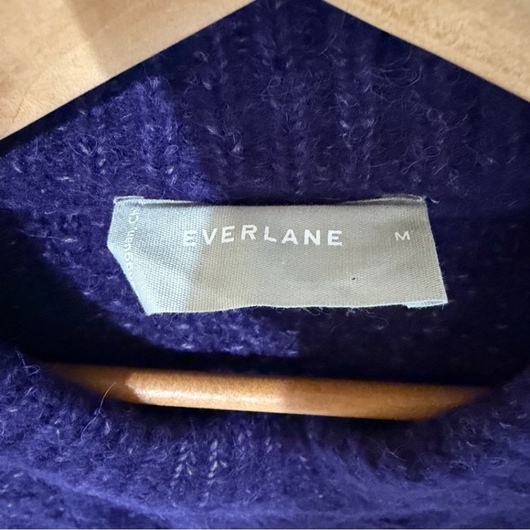 Everlane Merino Wool Blend Cloud Cable Knit Crew Sweater Ink Purple Size Medium - Picture 4 of 8